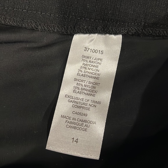 Black shorts/skirt for Golf SKIRT - Picture 6 of 7